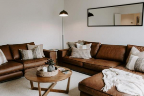 Dovecote: 5-bedroom Home with Hot tub & Games room